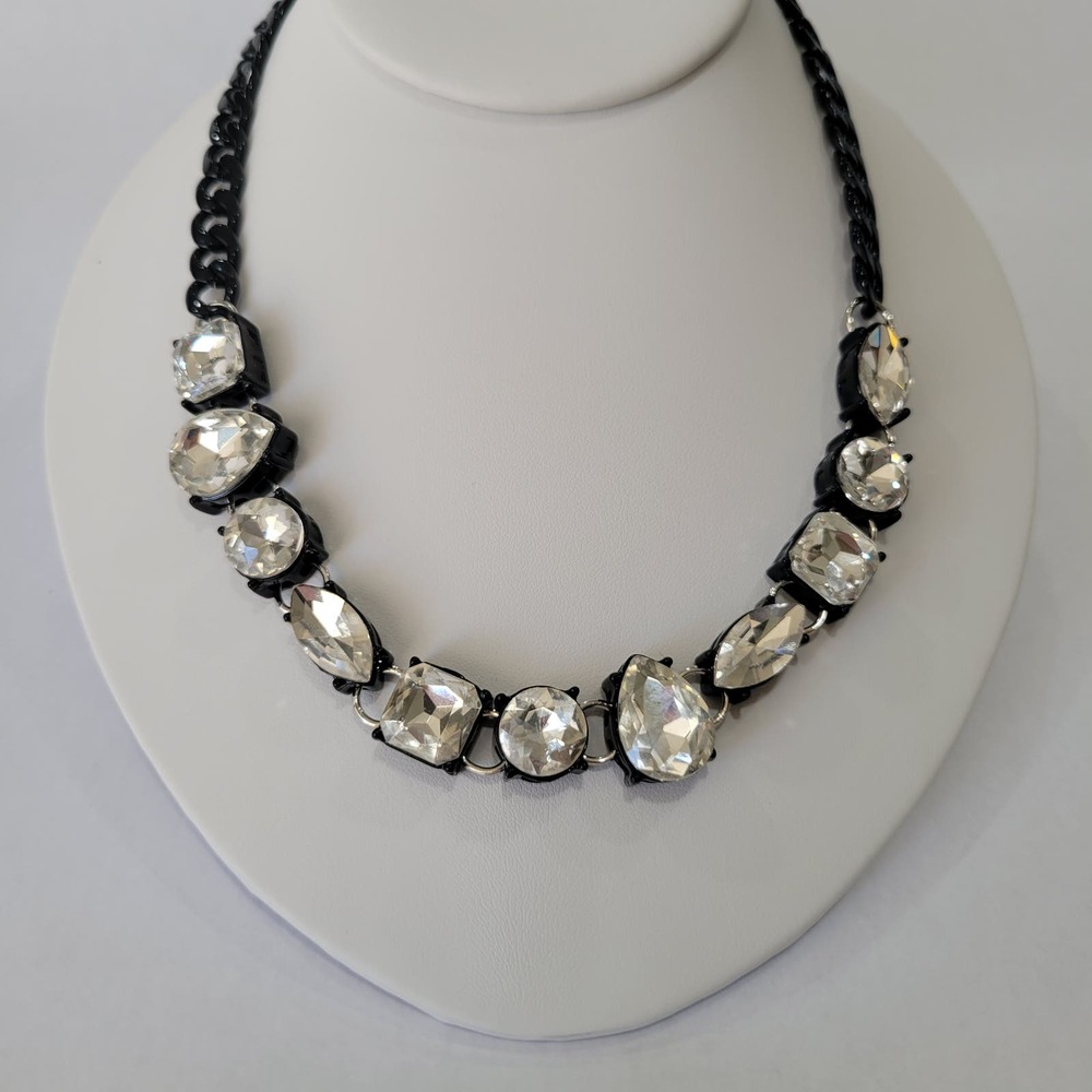 Steve Madden Crystal Stone Bib Necklace Black Goth Glam NEW - Picture 3 of 8